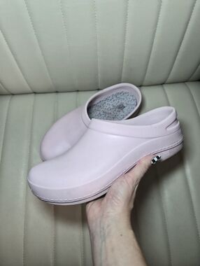 Dansko Women's Kaci Pink Molded Backless Nursing Clogs Shoes